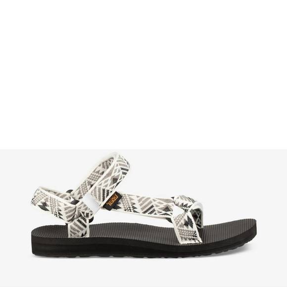 NEW TEVA women's universal boomerang sandal in white/grey - Picture 1 of 4
